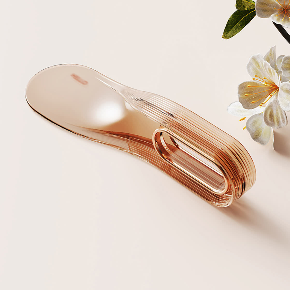 Close view of the curved end and hand opening on the amber lifter